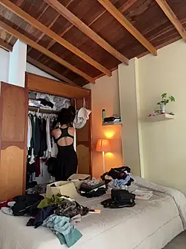 GabriSaenz: онлайн-секс-чат