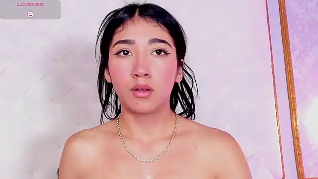 Mariana_Kalo Chat XXX live