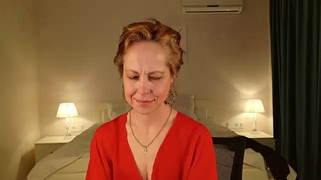 LioraWeiss' Live XXX Chat