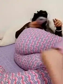 XXX chat uživo modela Samaarsexy23