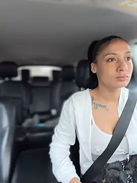 Chat +18 de FerrariFrench ao vivo