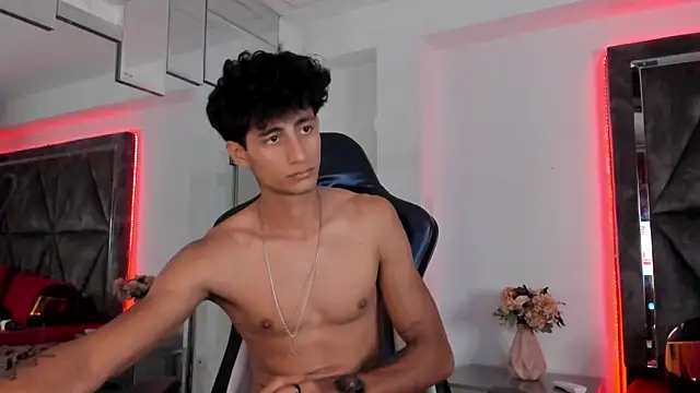 Chatroom XXX en direct de MaxiimoRomano_