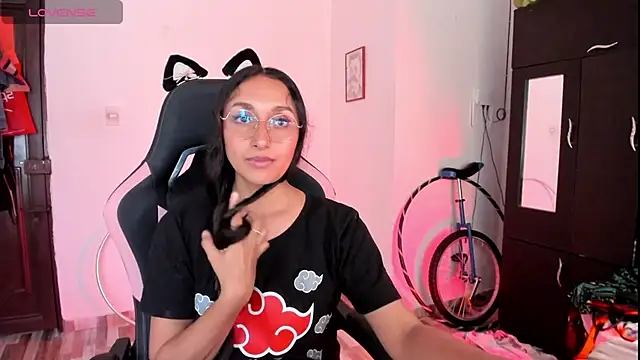 XXX chat uživo modela adrena_10