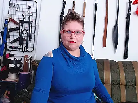 Živý XXX chat Leah_R