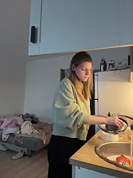 MaryHiggins Adlı Modelin Canlı XXX Sohbeti