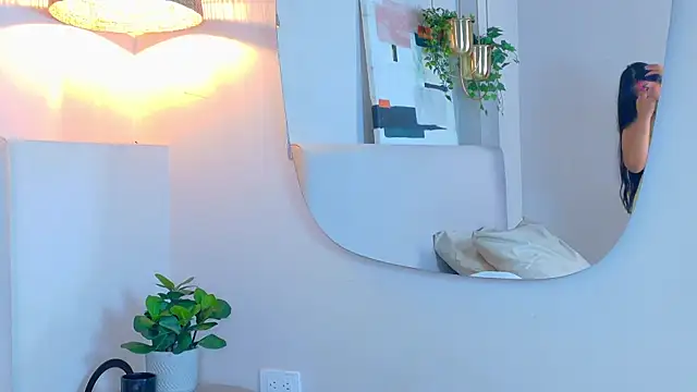 โชว์เว็บแคมของ VioletBloomm