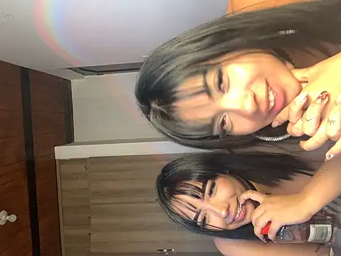 MiaNyx_ Live XXX Chat