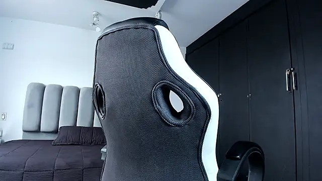 DylanRoyce_ Adlı Modelin Canlı XXX Sohbeti