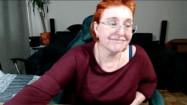 JoannaAndNeighbour live XXX chat