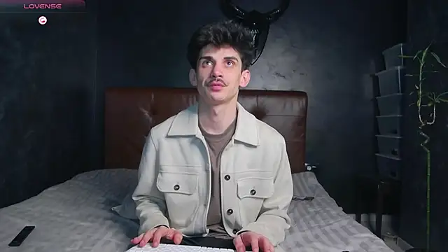 Chat +18 de DanielCrush1 ao vivo