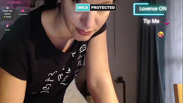 Sensual-Adeline Chat XXX live