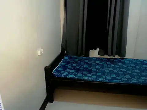 Fetty_J লাইভ XXX চ্যাট