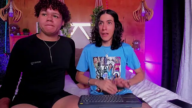 Kos_storm লাইভ XXX চ্যাট