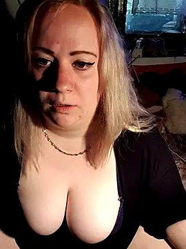 Missy_DM Adlı Modelin Canlı XXX Sohbeti