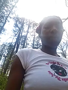 oliviaprettypussy 即時 XXX 聊天