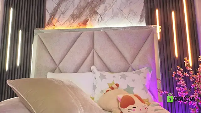 Happy_tits live XXX chat