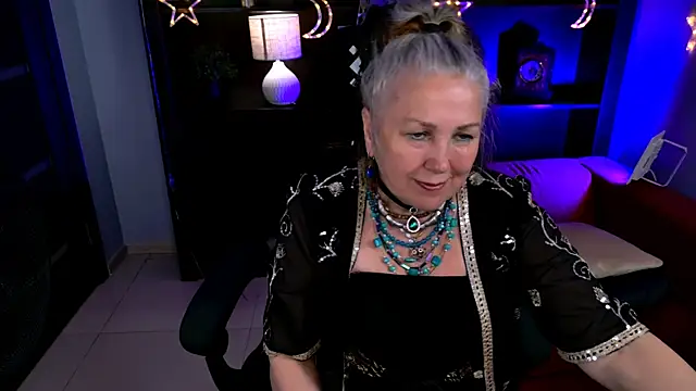 LilaMaharani's Live XXX Chat