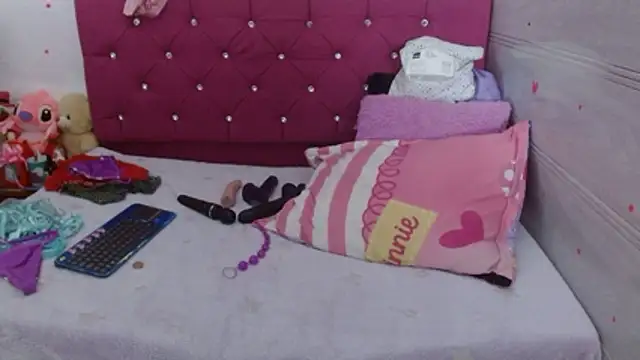 Ariasmithog Live XXX-Chat