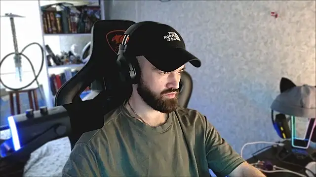 _Mostly_ ওয়েবক্যাম শো