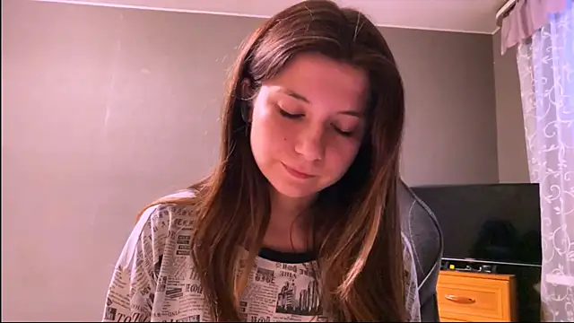 LunnaBliss Adlı Modelin Canlı XXX Sohbeti