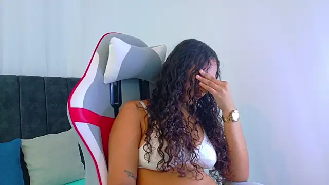 XXX chat uživo modela Honnie_cute