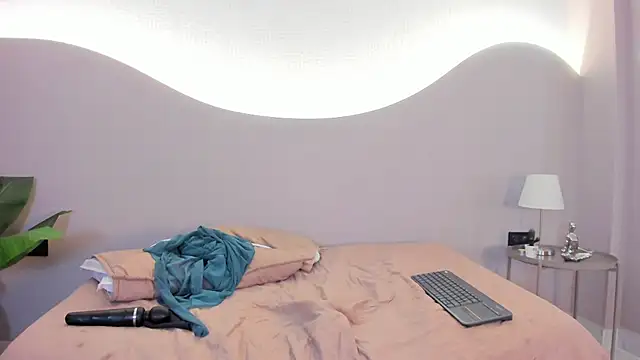 ainaah_'s Live XXX Chat