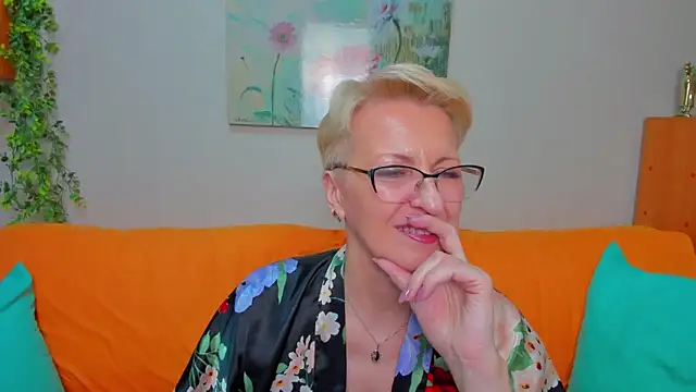 iamyourdream89n Live XXX chat