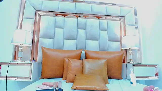 ValentinaBreats Adlı Modelin Canlı XXX Sohbeti