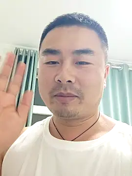 guozuo 在線直播表演