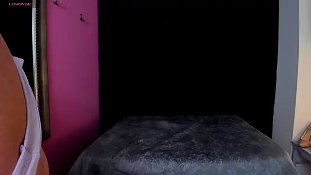 Živý XXX chat ScarletBigTitties