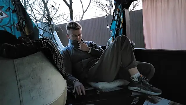 Chat XXX en directo de Vuitton