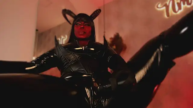 แชท XXX สดของ Nicolemorelli2