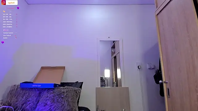 แชท XXX สดของ carolgaita