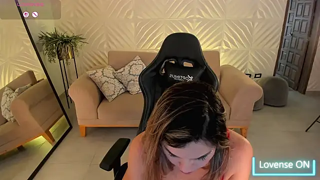 Živý XXX chat KylaMorrison