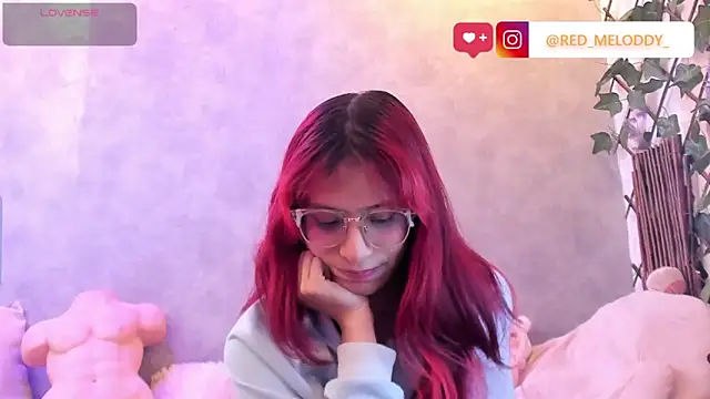 RedMeloddy's Live XXX Chat