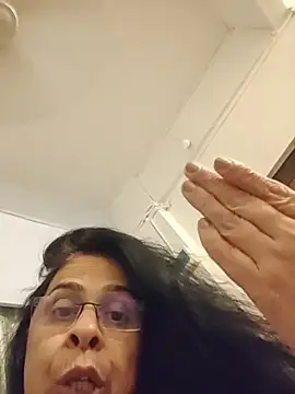 NakedMILFx – Live XXX-chat