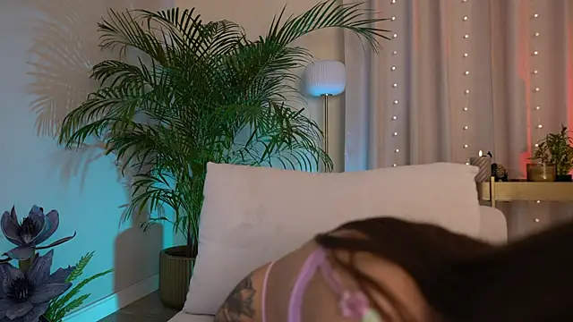 Tinydoll_XO 라이브 XXX 채팅