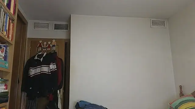 curiosillo83 live XXX chat