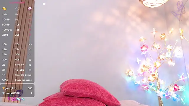 Chat +18 de Thayssa_ross ao vivo