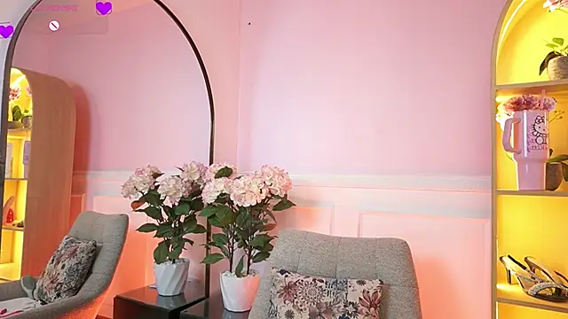 Chat +18 de MilaCrave ao vivo