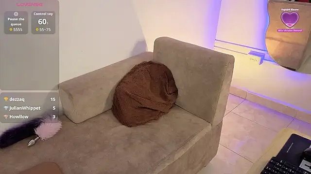 Chat +18 de Scarlett_Walker05 ao vivo