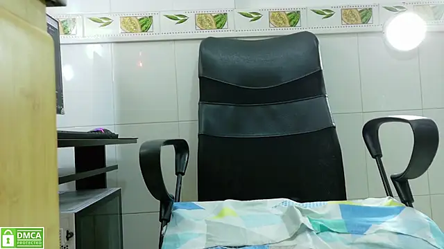 Chat +18 de Julietta_mx ao vivo