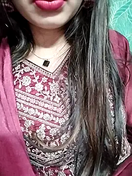 Živý XXX chat Noor_Darliing