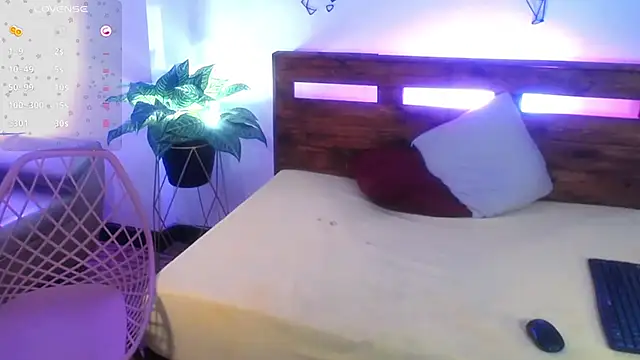 Yeseniaa25_ – Live XXX-chat