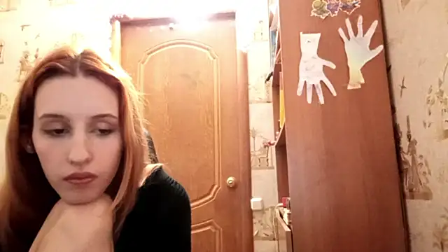 SirenFrost Adlı Modelin Canlı XXX Sohbeti