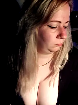 Missy_DM – Naživo XXX chat