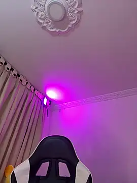 XXX chat uživo modela shanel_taylor