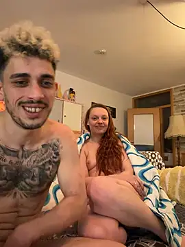 Leicamitze25 Adlı Modelin Canlı XXX Sohbeti