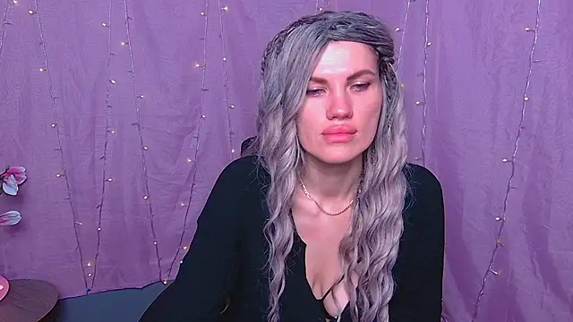 MilaLoona Live XXX-chat