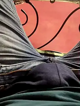 Pokazy przed kamerką – adicma123